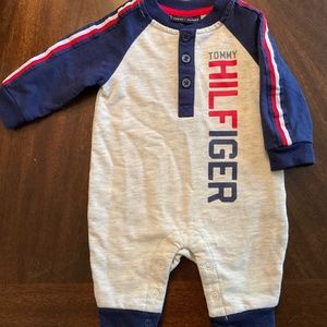 Tommy Hilfiger 0-3M Logo Jumpsuit